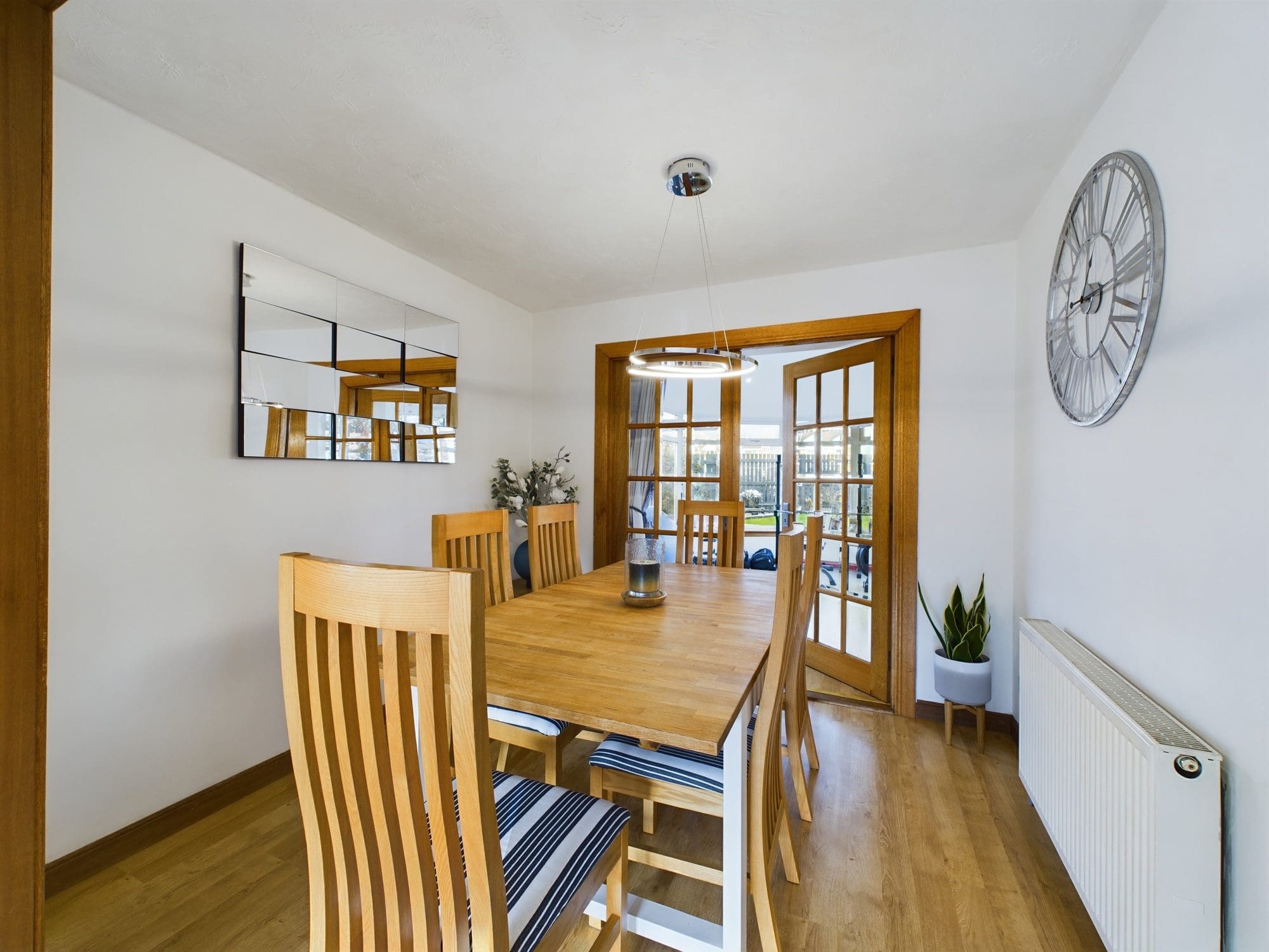 16 General Roy Way Carluke ML8 4LP Independent Estates