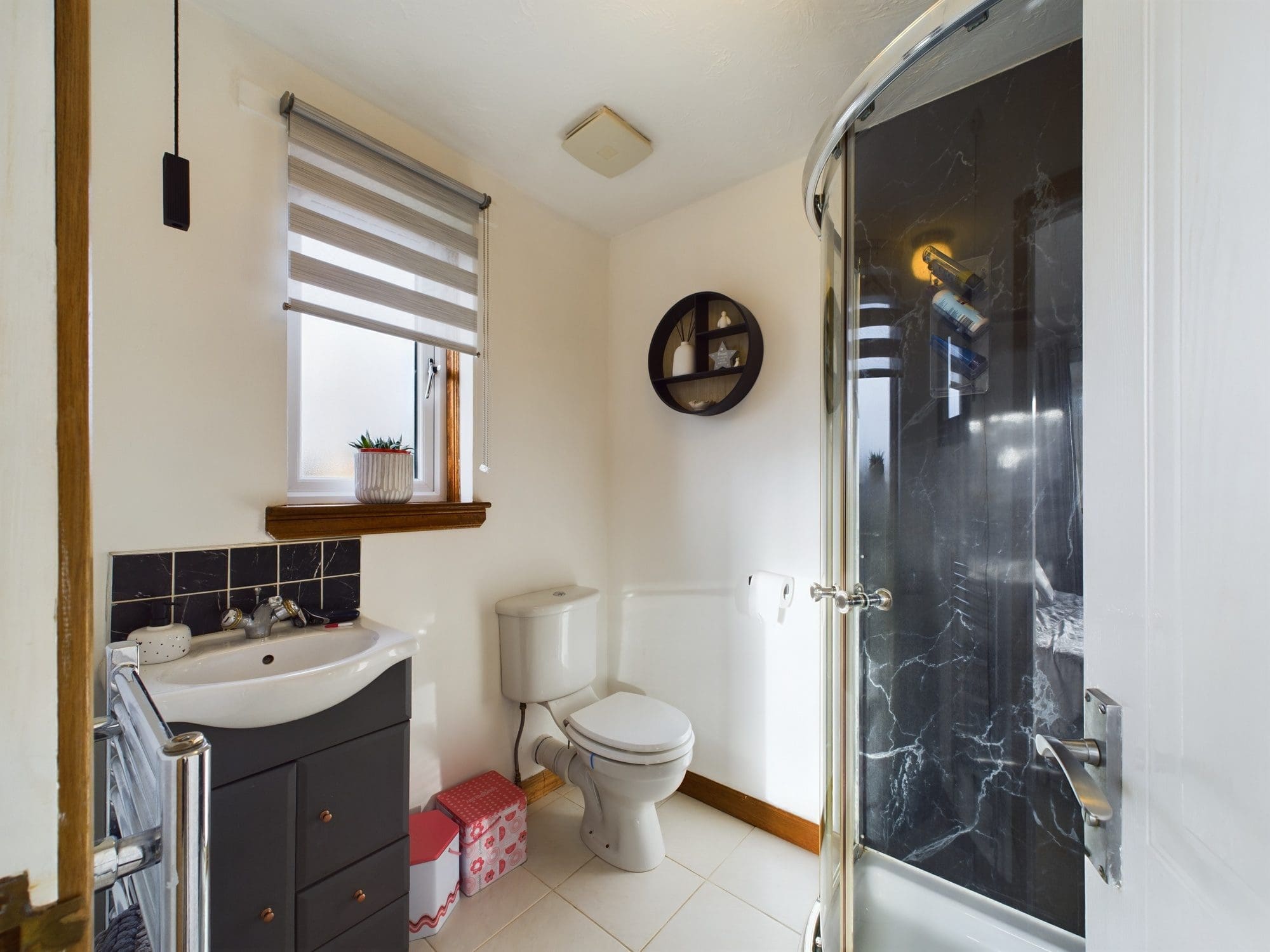 16 General Roy Way Carluke ML8 4LP Independent Estates